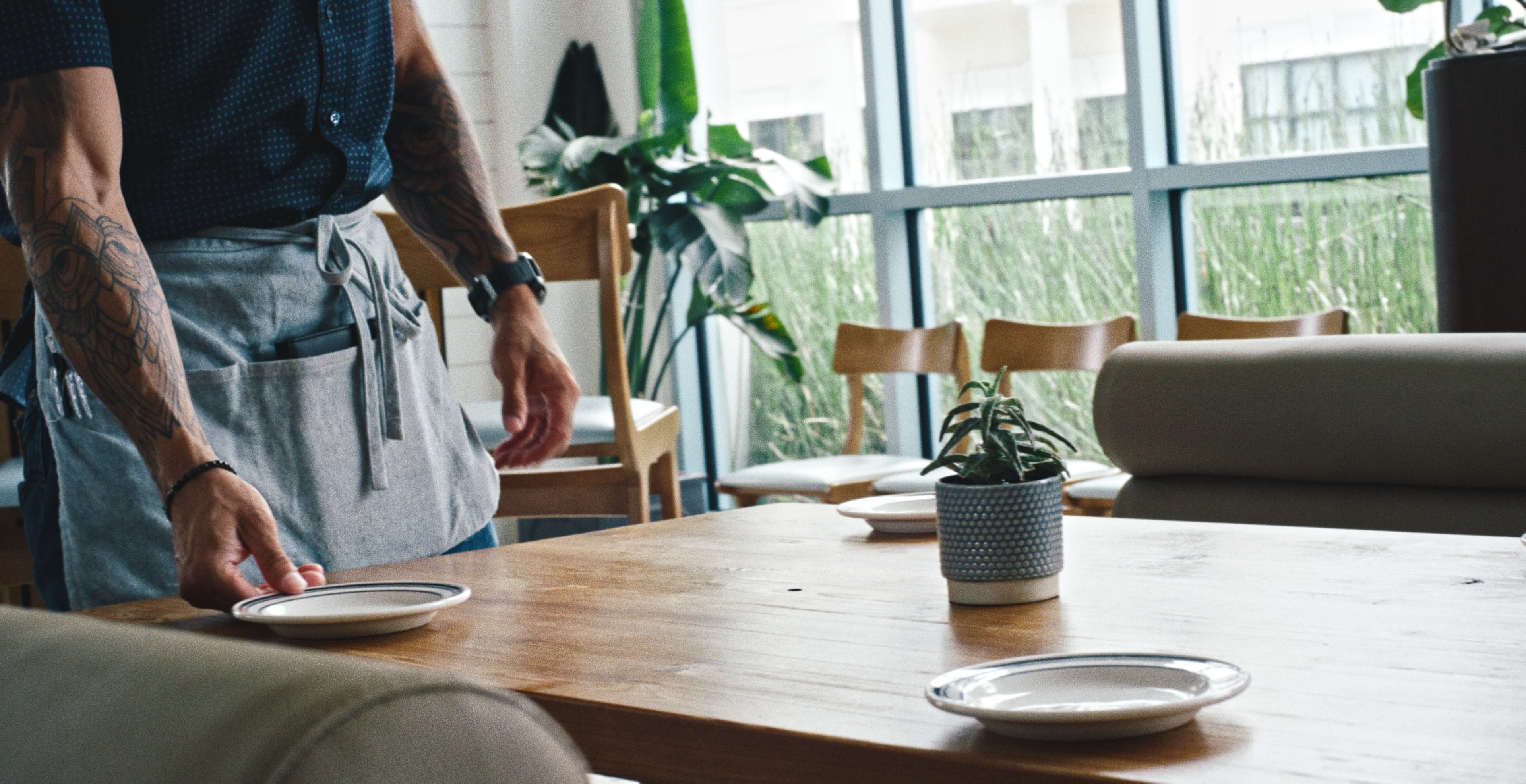 Perla — Spec Ad — frame 12