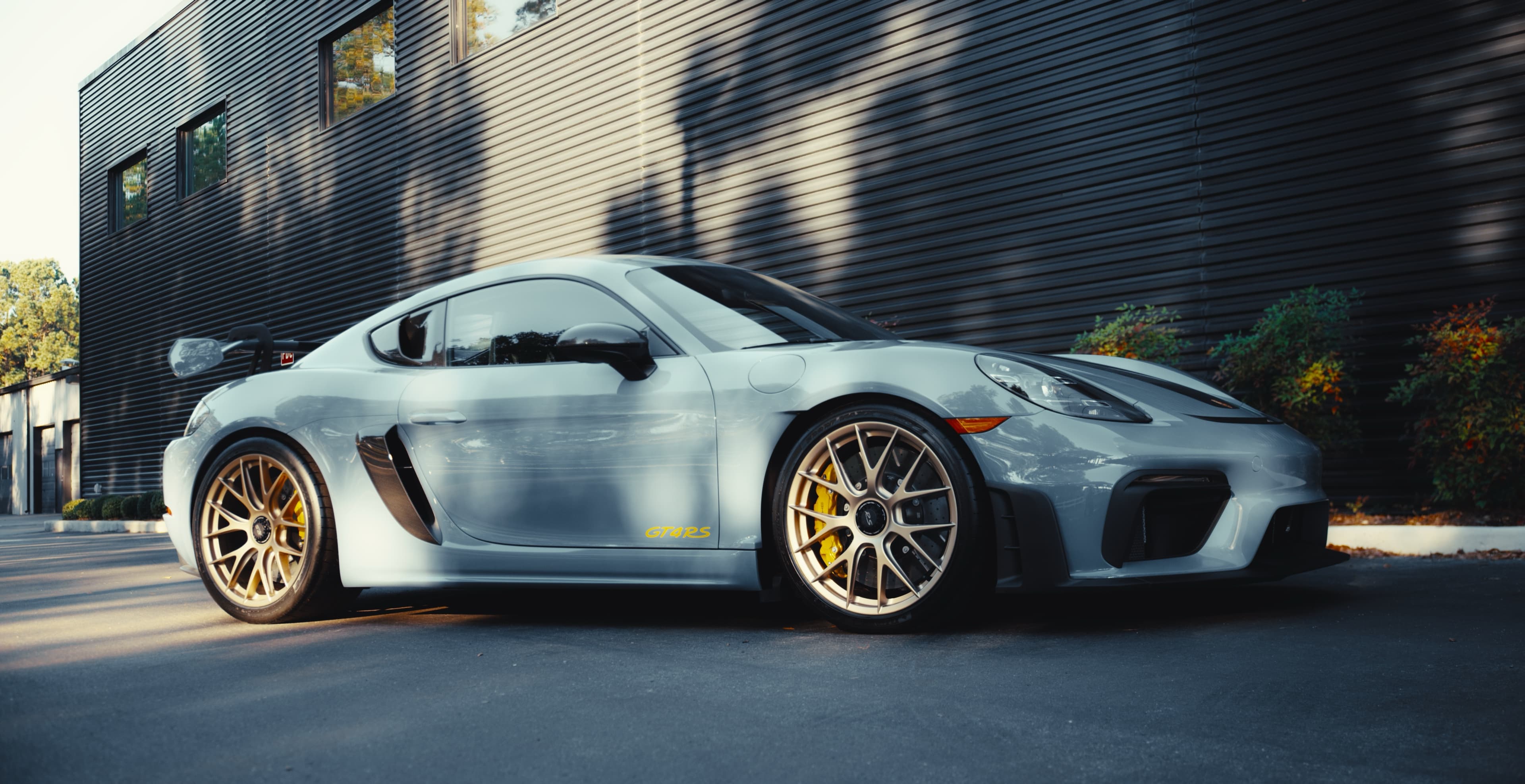 Porsche 911 GT2 RS — frame 1