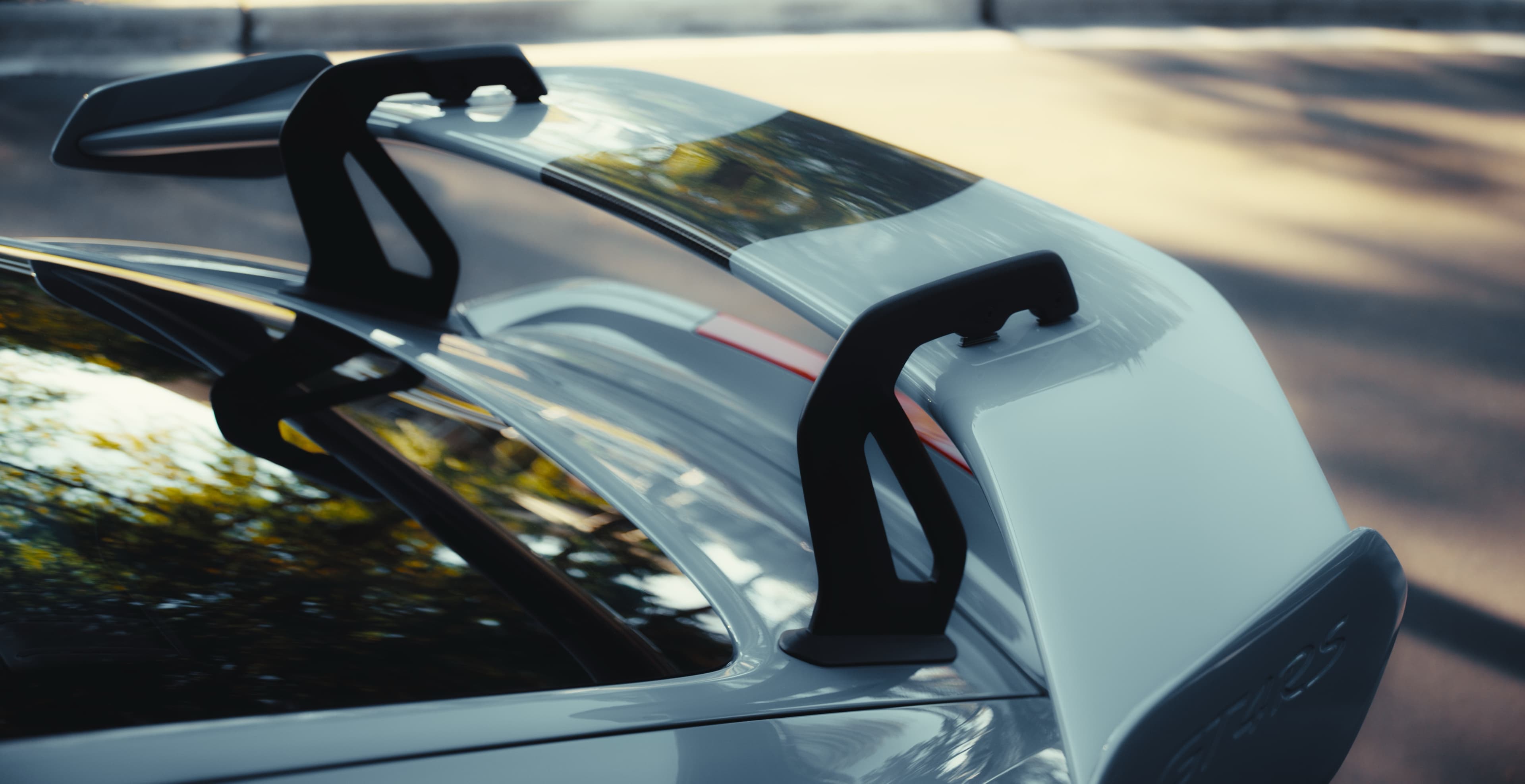 Porsche 911 GT2 RS — frame 5