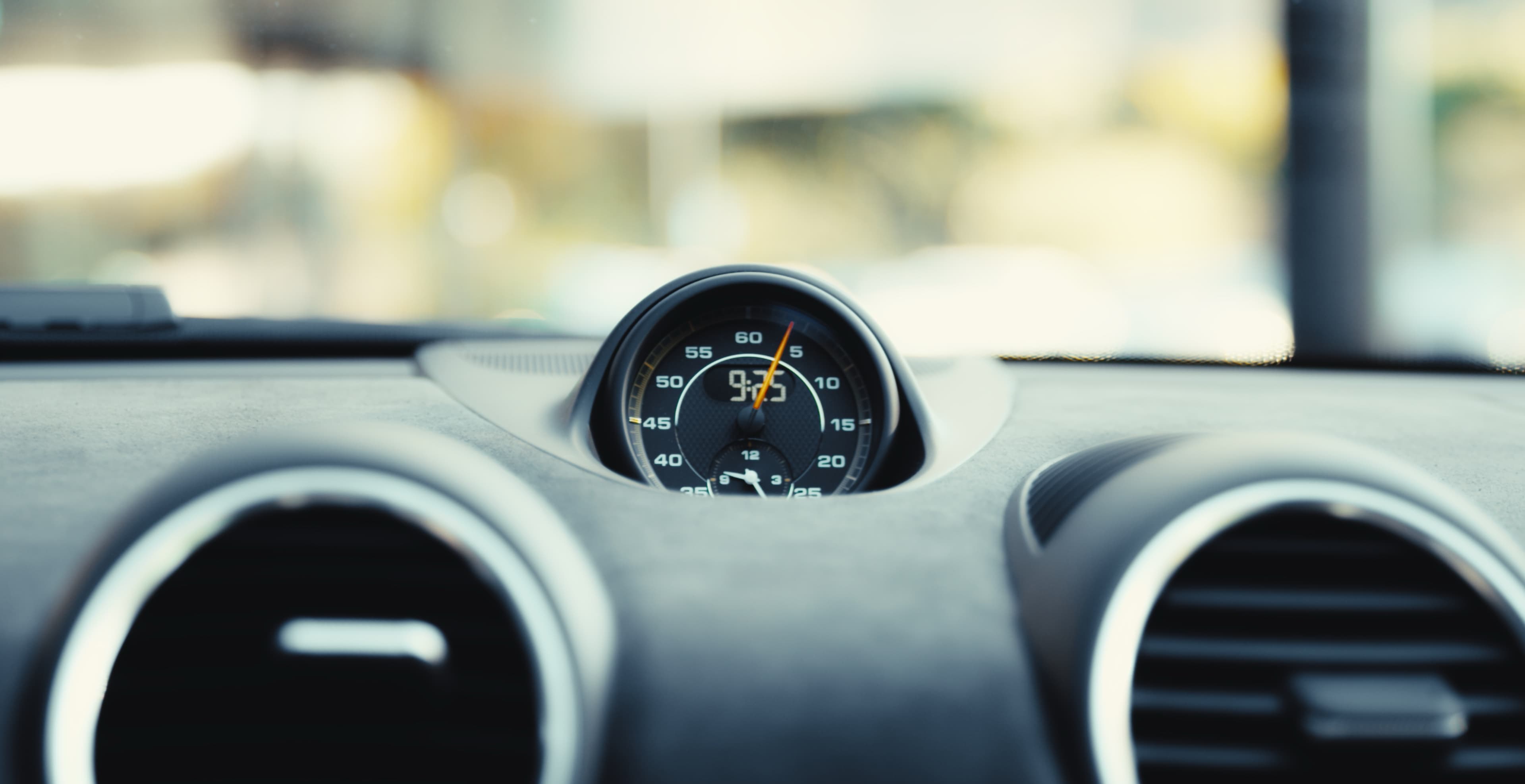 Porsche 911 GT2 RS — frame 11