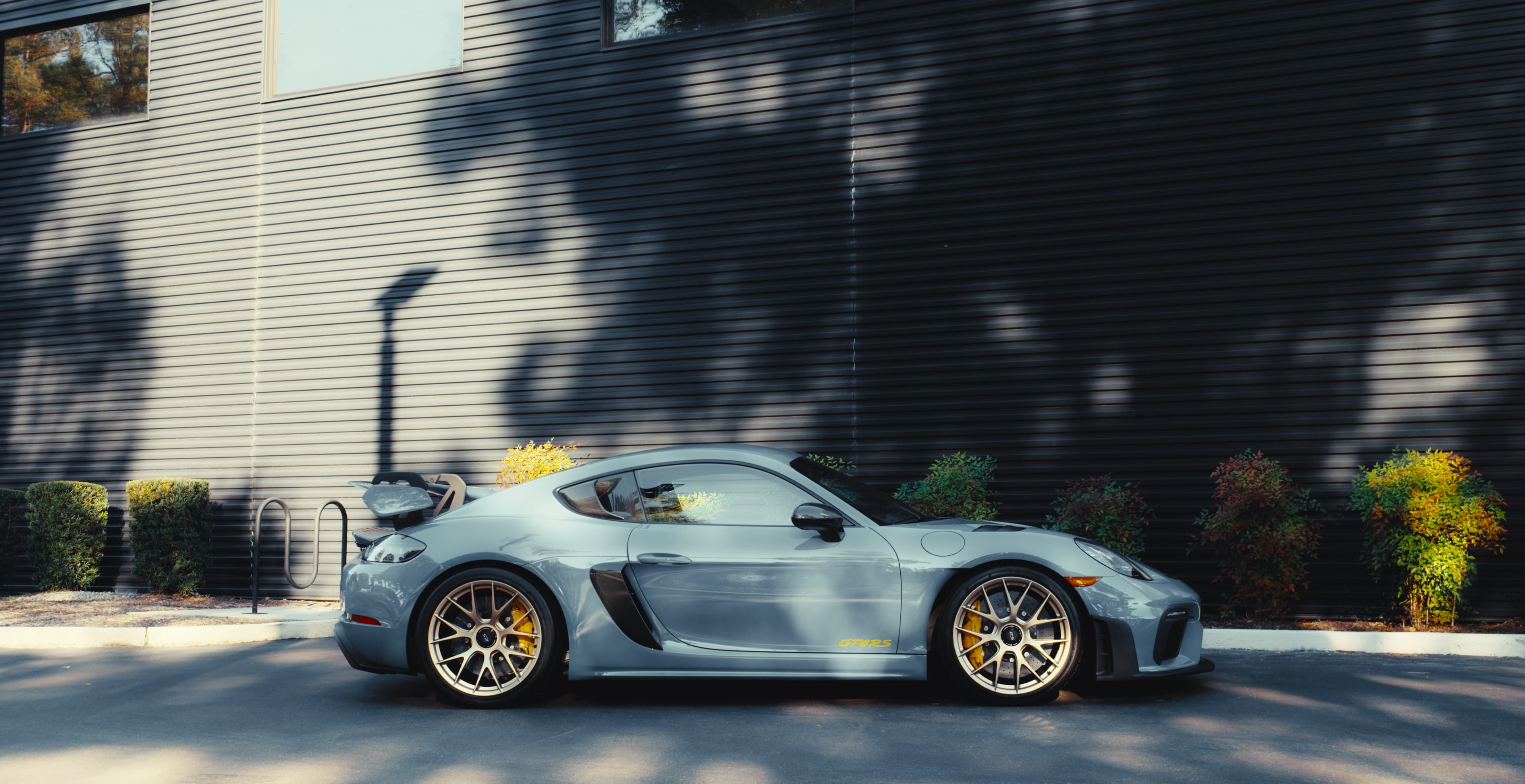 Porsche 911 GT2 RS — frame 12