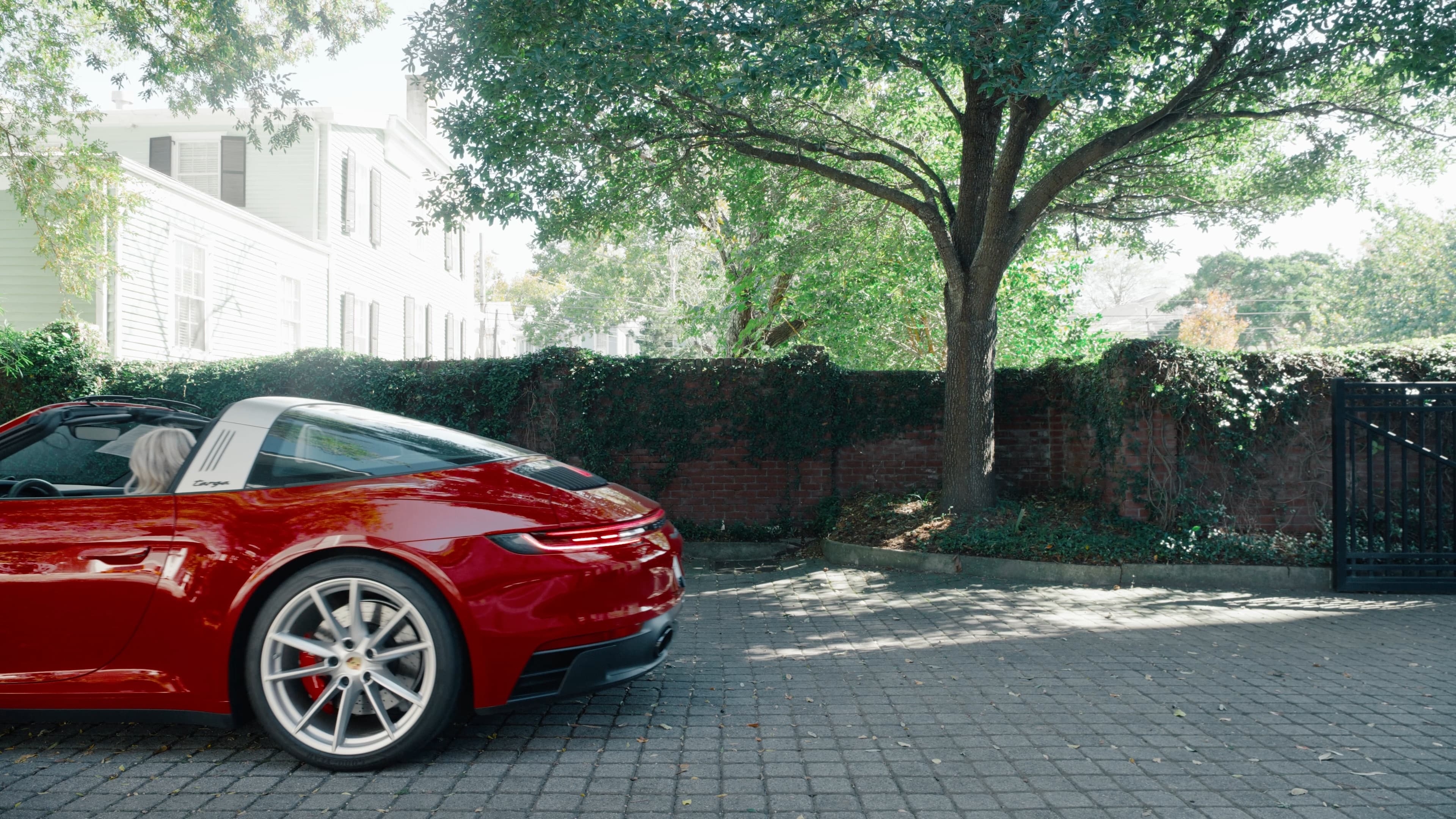 Porsche 911 Targa — frame 2